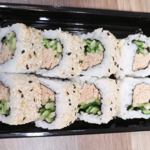 24. California Roll mit gekochtem Thunfisch