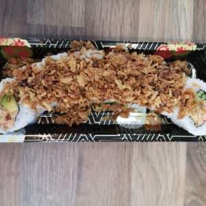 28. Crunch California Inside out Roll mit gekochtem Lachs