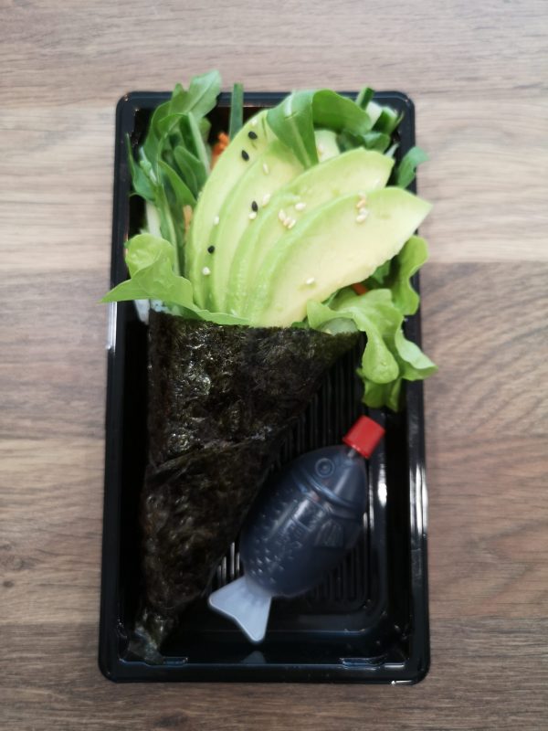 38. Veggie Handroll Temaki