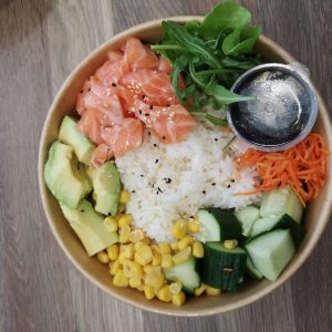 55. Lachs Poke Bowl