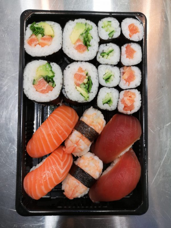 67. Sushi Menü 10